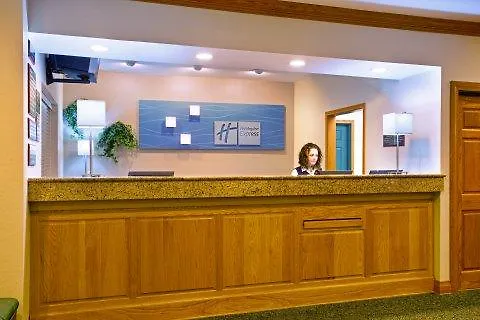 Express & Chicago Deerfield Lincolnshire By Ihg Hotel 2*