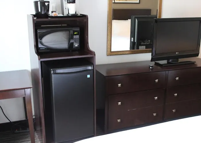 Hotel Express & Chicago Deerfield Lincolnshire By Ihg