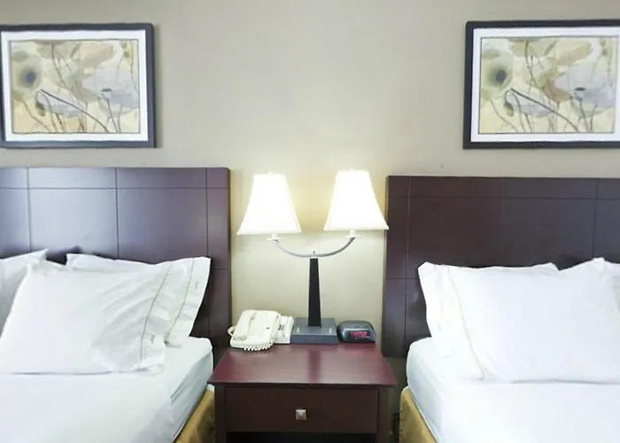 Hotel Express & Chicago Deerfield Lincolnshire By Ihg