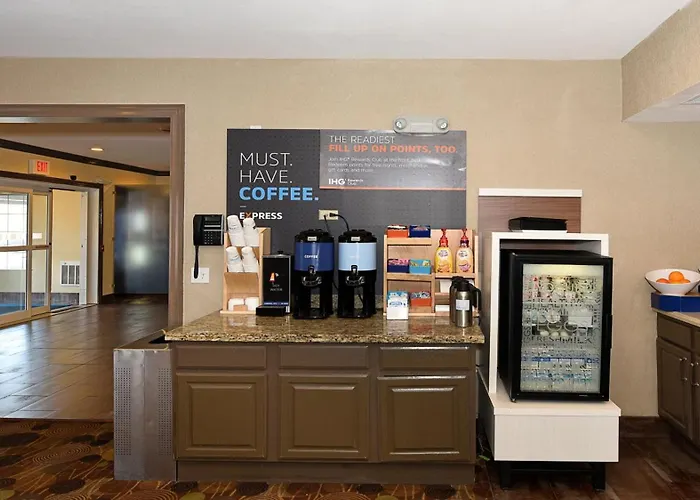 Express & Chicago Deerfield Lincolnshire By Ihg 2* Riverwoods