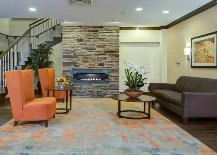 Express & Chicago Deerfield Lincolnshire By Ihg 2* Riverwoods