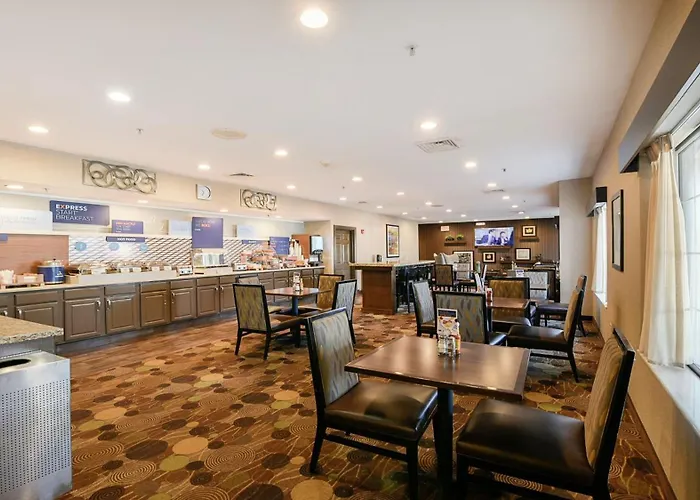 Express & Chicago Deerfield Lincolnshire By Ihg 2* Riverwoods