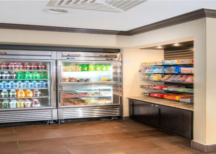 Express & Chicago Deerfield Lincolnshire By Ihg Riverwoods