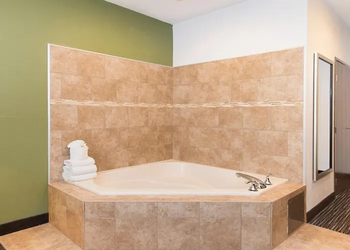 Express & Chicago Deerfield Lincolnshire By Ihg Riverwoods