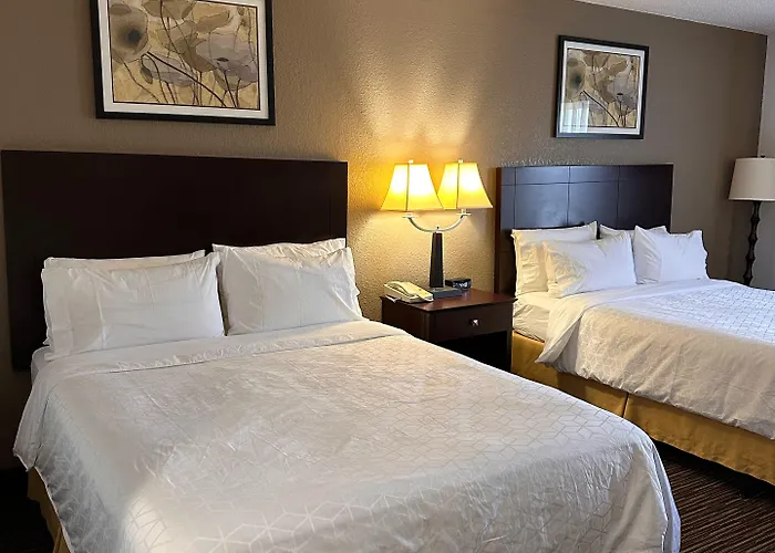 Hotel Express & Chicago Deerfield Lincolnshire By Ihg