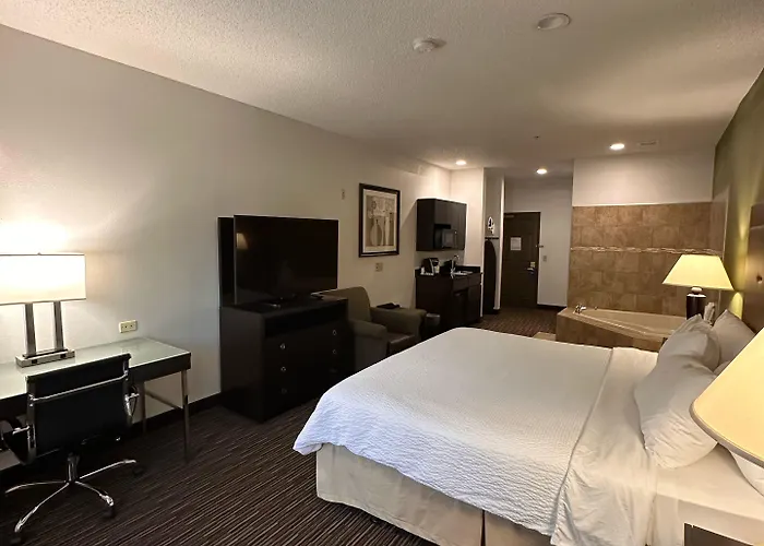 Express & Chicago Deerfield Lincolnshire By Ihg Hotel Riverwoods