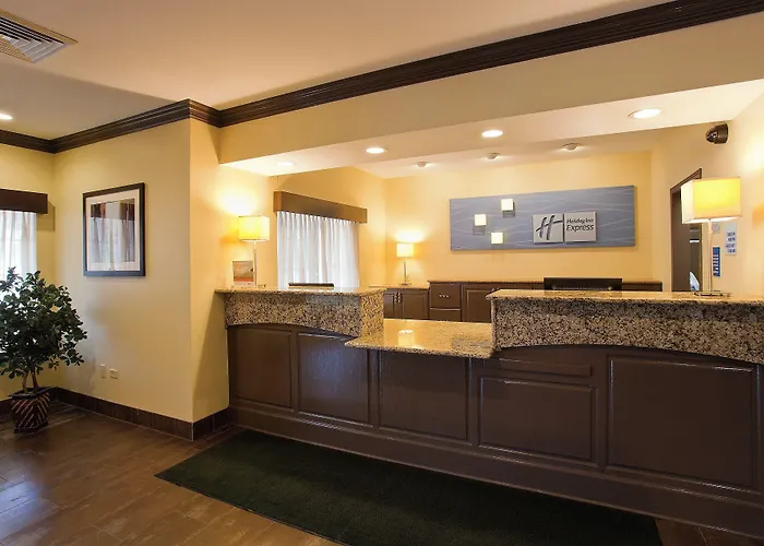 Express & Chicago Deerfield Lincolnshire By Ihg