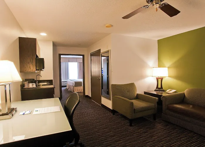 Express & Chicago Deerfield Lincolnshire By Ihg Riverwoods