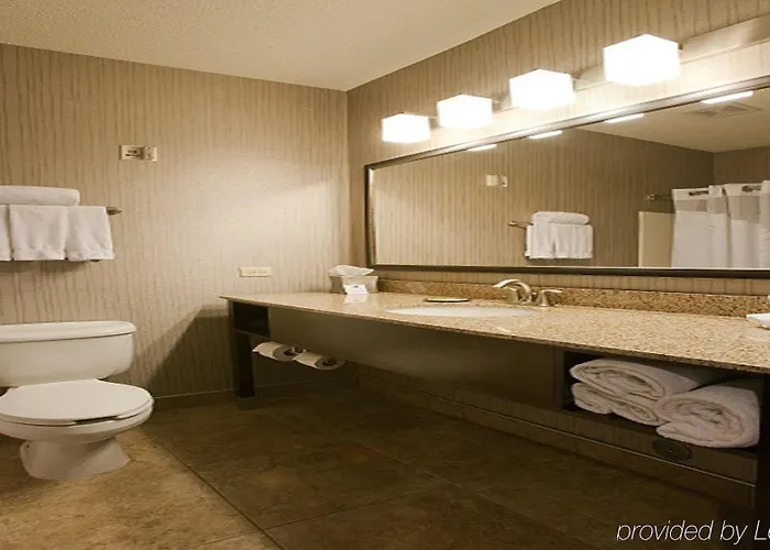 Express & Chicago Deerfield Lincolnshire By Ihg Hotel